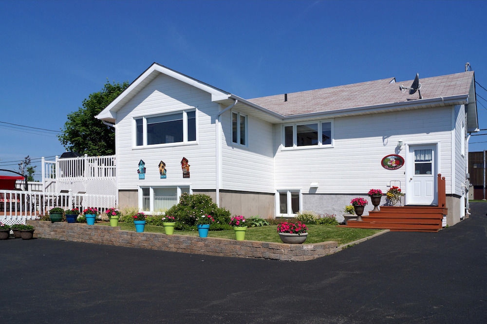 Gite Parfum De Mer Bed And Breakfast Pabos Exterior foto